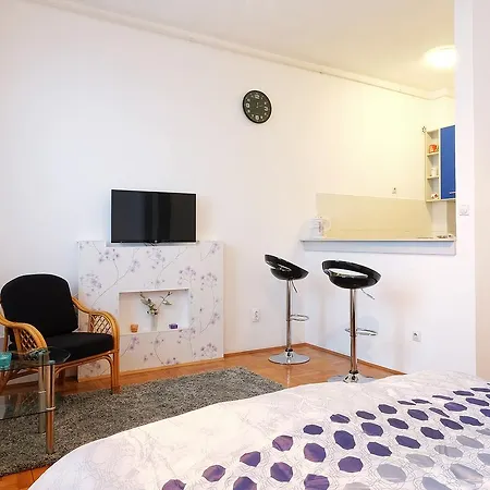 Apartment Aska *
